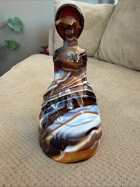 Vintage summit Hand-Blown Glass Figurine in Brown and White